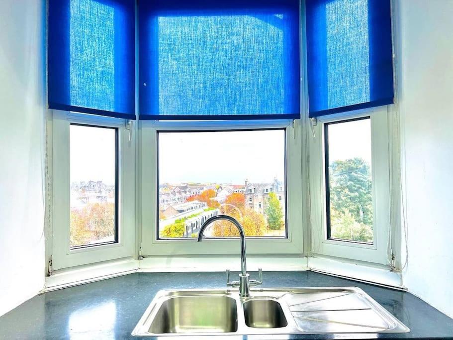 Crown House Two Bedroom Apartment Aberdeen Kültér fotó